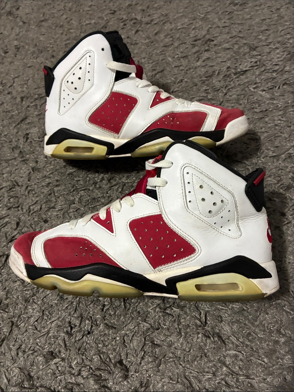 Jordan 6 carmine